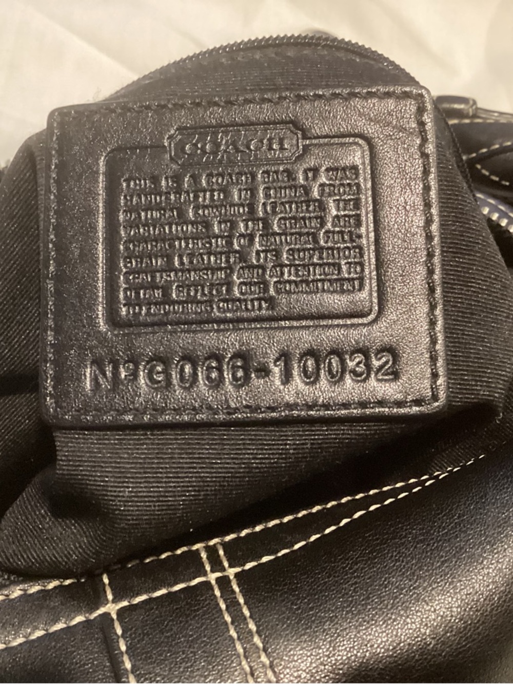 Coach Black Leather Hobo Shoulder Bag with cream Contrast Stitching - Picture 7 of 8